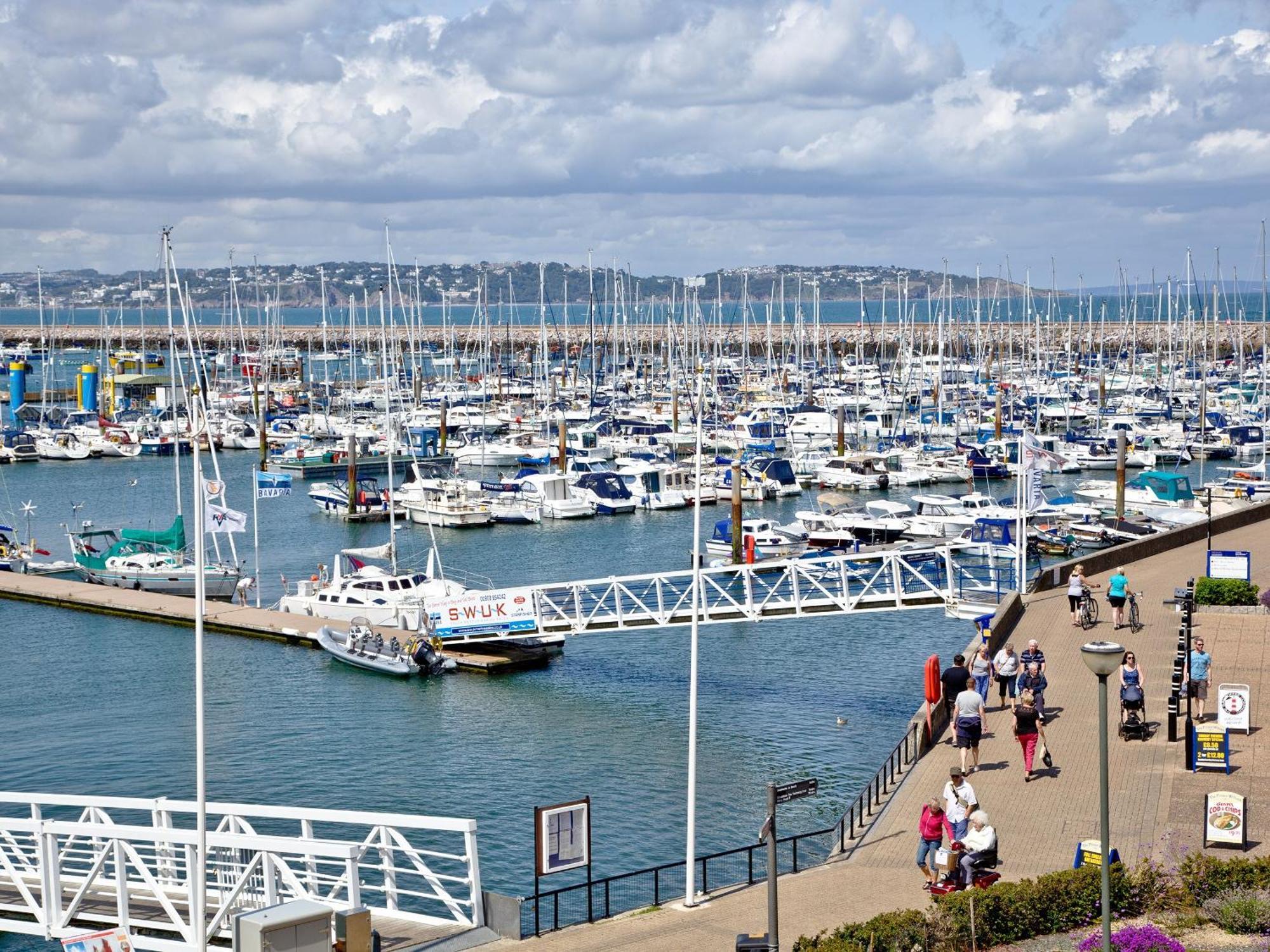 55 Moorings Reach Apartment Brixham Exterior photo